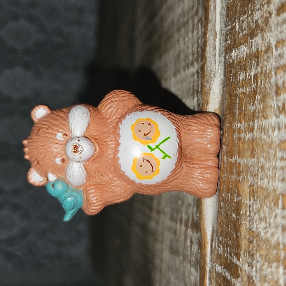 Vintage | 1984 Care Bears "Friend Bear" Magnet